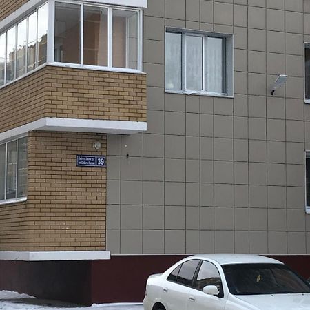 Apartamenty Na Sibgata Hakima U Riviery Kazan Dış mekan fotoğraf