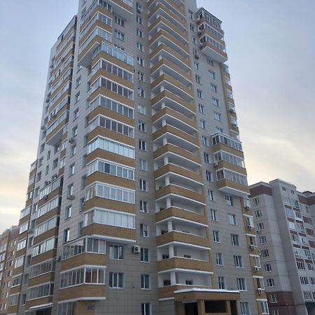 Apartamenty Na Sibgata Hakima U Riviery Kazan Dış mekan fotoğraf